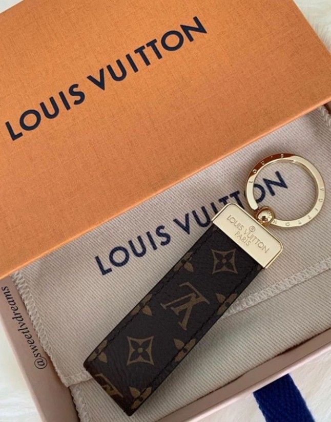 louis vuitton charm