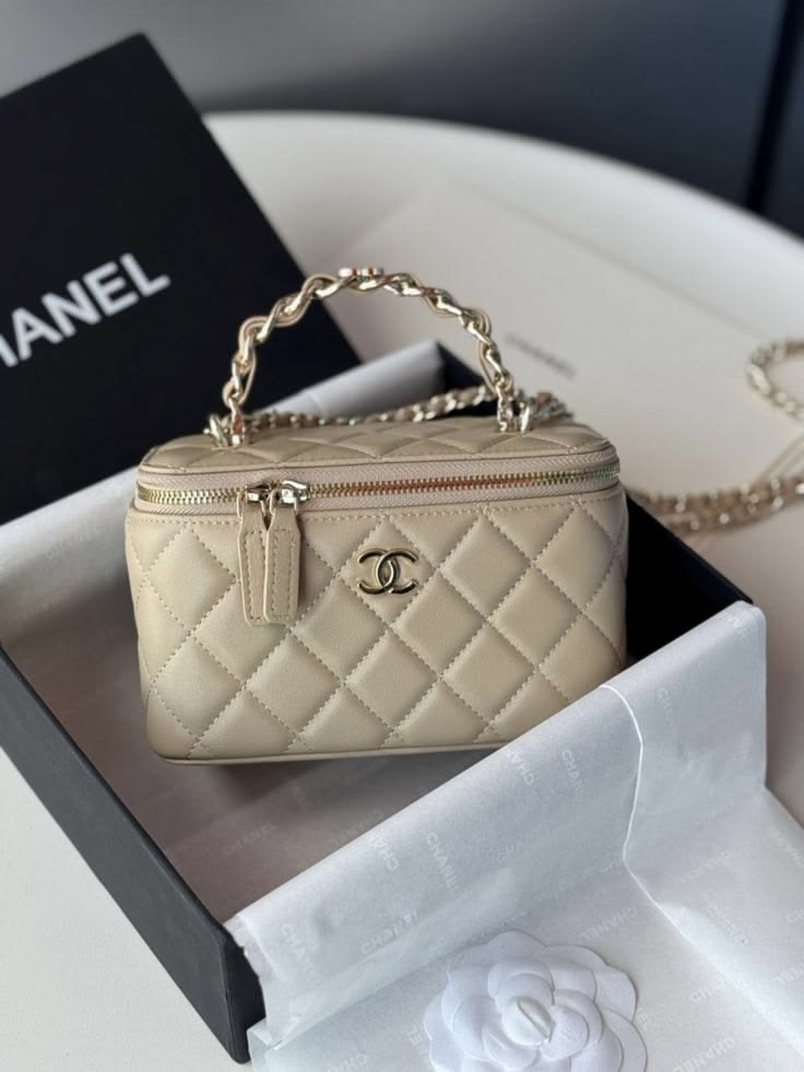 chanel makeup bag